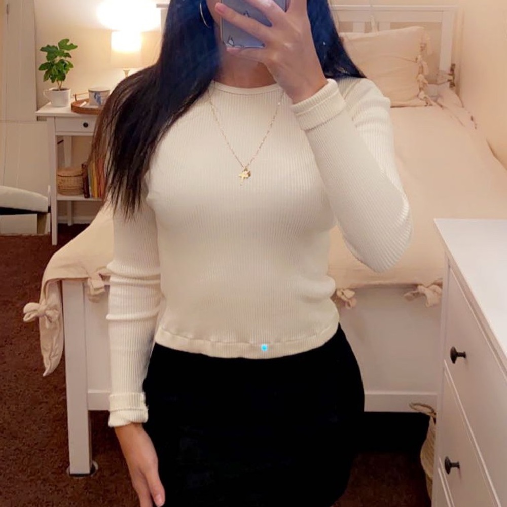 Brandy Melville cream long sleeve top